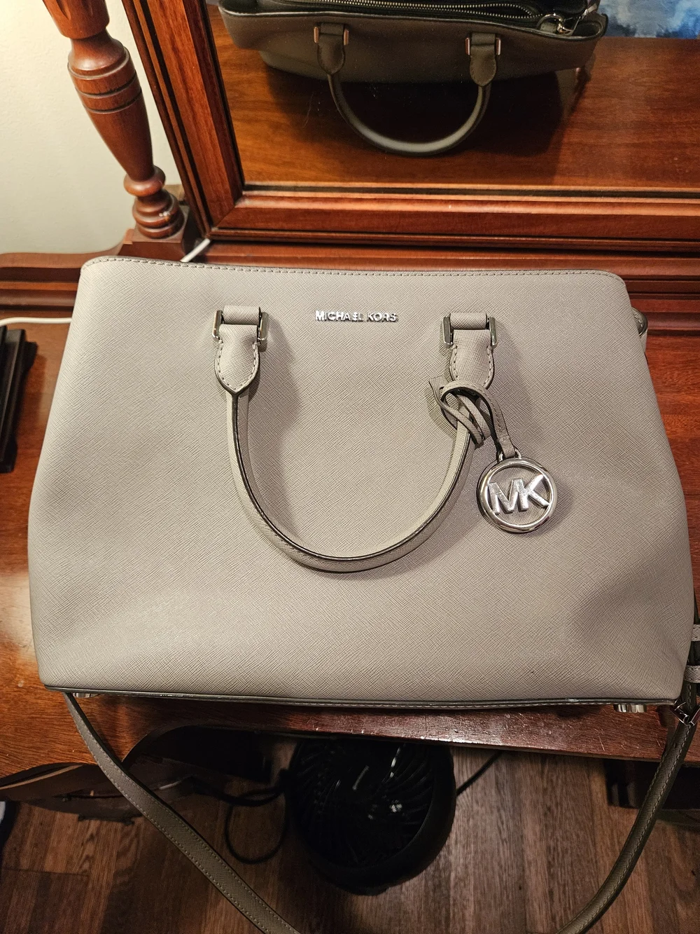 Authentic Michael Kors Pearl Gray Saffiano Leather Satchel